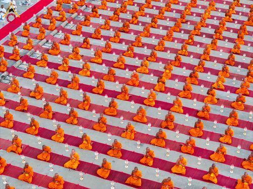 ภาพ No.307212:วันที่ 31 มกราคม พ.ศ. 2569  พิธีจุดประทีปธรรมถวายเป็นพุทธบูชา  และบูชาธรรมมหาปูชนียาจารย์ (ภาพชุดที่ 1) ณ วัดพระธรรมกาย ปทุมธานี ในโครงการธรรมยาตรา กตัญญูบูชา มหาปูชนียาจารย์ พระมงคลเทพมุนี(สด จนฺทสโร) พระผู้ปราบมาร อนุสรณ์สถาน 7 แห่ง ปีที่ 14