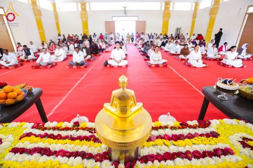 ภาพ No.283820:วันที่ 6-7 ธันวาคม พ.ศ. 2568  พิธีรับมอบหนังสือแสดงเจตจำนงถวายสิทธิครอบครองและใช้ประโยชน์วัดสันติวัน เมืองนาคปูร์  พิธีจุดโคมประทีปถวายเป็นพุทธบูชา และอุทิศบุญกุศลแด่ ดร.บี.อาร์. อัมเบดการ์  พิธีบูชาข้าวพระถ่ายทอดสดจากประเทศไทย