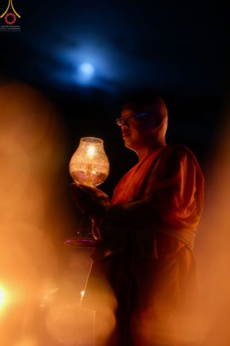 ภาพ No.52671:ประมวลภาพวันคล้ายวันเกิดครบรอบ 138 ปี พระมงคลเทพมุนี (สด จนฺทสโร) พระผู้ปราบมาร ชุดที่ 2