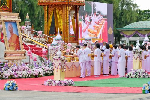 ภาพ No.48998:ประมวลภาพพิธีพระราชทานเพลิงศพ พระสุธรรมญาณวิเทศ (สุธรรม สุธมฺโม)