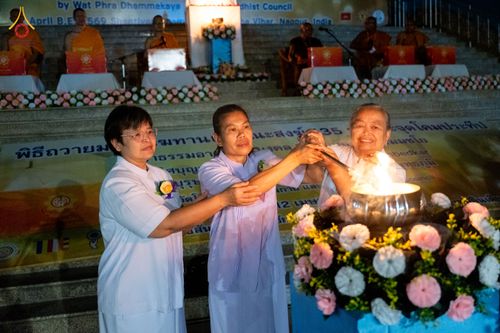 ภาพ No.321711:วันที่ 12 เมษายน พ.ศ.2569 วัดพระธรรมกาย ร่วมกับพุทธสภาแห่งอินเดีย ถวายมหาสังฆทาน 135 วัด ดร.ภีมราว รามชี อัมเบดการ์ (Dr. B.R. Ambedkar) รัฐบุรุษผู้ฟื้นฟูพระพุทธศาสนา ณ วัดพุทธสันติวันธรรมชัย เมืองนาคปูร์ รัฐมหาราษฏระ สาธารณรัฐอินเดีย
