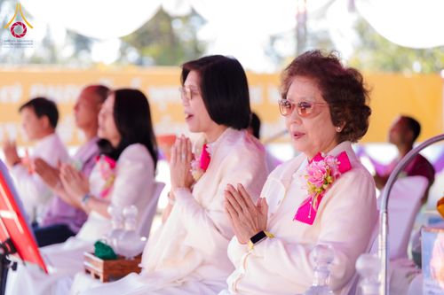 ภาพ No.309286:วันเสาร์ที่ 7 กุมภาพันธ์ พ.ศ.2569 พิธีบรรจุพระบรมสารีริกธาตุ ประดิษฐาน  ณ เจดีย์วัดทุ่งเจริญธรรม อ.อมก๋อย จ.เชียงใหม่