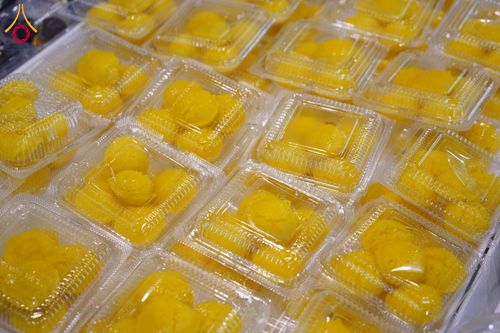 ภาพ No.287408:วันที่ 3 มกราคม พ.ศ.2569 พิธีถวายภัตตาหารเป็นสังฆทาน แด่พระธรรมยาตรา ณ วัดพระธรรมกาย  จังหวัดปทุมธานี ในโครงการธรรมยาตรา กตัญญูบูชา มหาปูชนียาจารย์ พระมงคลเทพมุนี(สด จนฺทสโร) พระผู้ปราบมาร อนุสรณ์สถาน 7 แห่ง ปีที่ 14