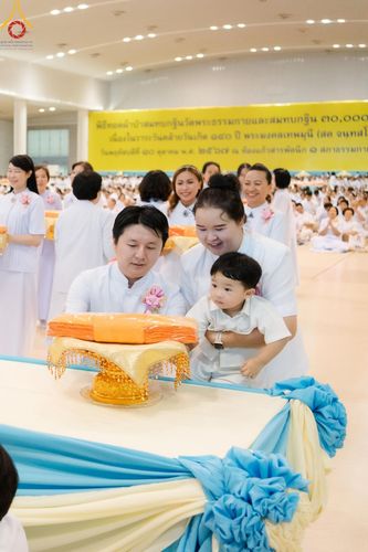 ภาพ No.160296:พิธีทอดผ้าป่าสมทบกฐินวัดพระธรรมกาย และสมทบกฐิน 30,000 วัดทั่วไทย ครั้งที่ 3 ณ สภาธรรมกายสากล วัดพระธรรมกาย วันพฤหัสบดีที่ 10 ตุลาคม พ.ศ. 2567