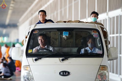 ภาพ No.123522:V.25 ชิตังเม การเตรียมงาน เก็บงาน การรับบุญของเจ้าหน้าที่หน่วยงานต่างๆ เพื่อโครงการธรรมยาตรา กตัญญูบูชา มหาปูชนียาจารย์ พระมงคลเทพมุนี (สด จนฺทสโร) พระผู้ปราบมาร อนุสรณ์สถาน 7 แห่ง ปีที่ 12 ระหว่างวันที่ 2 - 31 มกราคม พ.ศ.2567