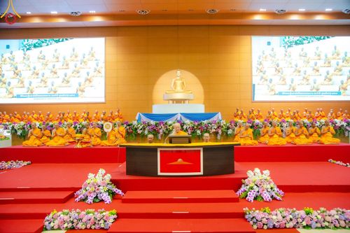 ภาพ No.167875:พิธีทอดกฐิน และ พิธีกรานกฐิน ในวันอาทิตย์ที่ 3 พฤศจิกายน พ.ศ. 2567 ณ วัดพระธรรมกาย จ.ปทุมธานี