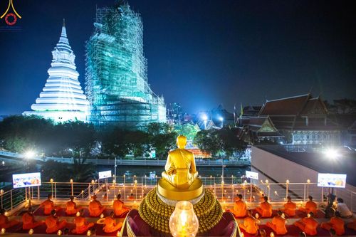 ภาพ No.201743:พิธีจุดประทีปถวายเป็นพุทธบูชา และบูชาธรรมมหาปูชนียาจารย์ ณ อาคารธรรมยาตรา กตัญญูบูชามหาปูชนียาจารย์ ตรงข้ามวัดปากน้ำภาษีเจริญ จ.กรุงเทพมหานคร ในโครงการธรรมยาตรา กตัญญูบูชา มหาปูชนียาจารย์ พระมงคลเทพมุนี(สด จนฺทสโร) พระผู้ปราบมาร อนุสรณ์สถาน 7 แห่ง