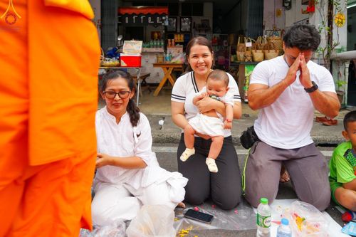 ภาพ No.128370:พิธีอัญเชิญพระบรมสารีริกธาตุ " ใจกลางเมืองนครหาดใหญ่ " เพื่อประดิษฐาน ณ มหารัตนเจดีย์สิริปทุมสวรรค์ (เจดีย์อริยพุทธะ 5 พระองค์) ศูนย์ปฏิบัติธรรมภาคใต้ อ.บางกล่ำ จ.สงขลา  วันที่ 9 มีนาคม พ.ศ.2567 (ชุดที่ 1)