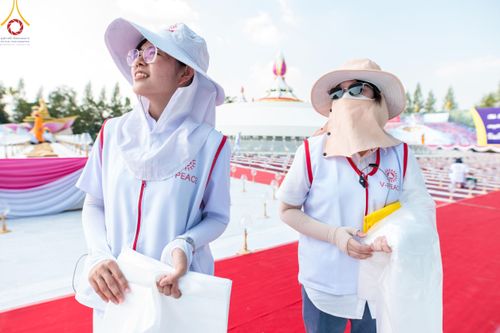 ภาพ No.110165:V.8 พลังทีม การเตรียมงาน เก็บงาน การรับบุญของเจ้าหน้าที่หน่วยงานต่างๆ เพื่อโครงการธรรมยาตรา กตัญญูบูชามหาปูชนียาจารย์ พระมงคลเทพมุนี (สด จนฺทสโร) พระผู้ปราบมาร อนุสรณ์สถาน 7 แห่ง ปีที่ 12 ระหว่างวันที่ 2 - 31 มกราคม พ.ศ.2567