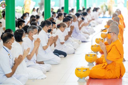 ภาพ No.82746:พิธีเวียนประทักษิณ, พิธีวันทาเจดีย์ ณ มหาธรรมกายเจดีย์  พิธีบรรพชาหมู่พระพี่เลี้ยงเข้าพรรษา, ธรรมทายาทอุดมศึกษา รุ่นที่ 50(ภาคฤดูฝน) และธรรมทายาทพุทธศาสตร์สากล รุ่นที่ 7 (ภาคฤดูฝน) วันเสาร์ที่ 17 มิถุนายน พ.ศ. 2566 ณ  โบสถ์พระไตรปิฎก วัดพระธรรมกาย จ.ปทุม