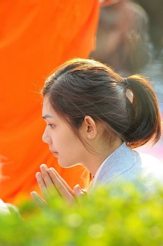 ภาพ No.15814:ประมวลภาพตักบาตรพระ 3 แผ่นดิน พระ 10,000 รูป ปีที่ 2 จ.เชียงราย