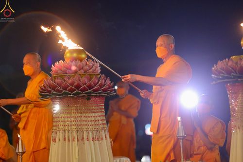 ภาพ No.75267:พิธีจุดประทีปถวายเป็นพุทธบูชา และบูชาธรรมมหาปูชนียาจารย์ ในโครงการธรรมยาตรากตัญญูบูชา มหาปูชนียาจารย์ พระมงคลเทพมุนี(สด จนฺทสโร) พระผู้ปราบมาร ปีที่ 11 ณ อนุสรณ์สถานลำดับที่ 7 สถานที่ขยายวิชชาธรรมกาย วัดพระธรรมกาย จ.ปทุมธานี วันที่ 31 มกราคม พ.ศ. 2566