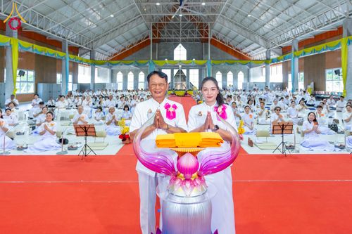 ภาพ No.315612:วันอาทิตย์ ที่ 22 มีนาคม พ.ศ. 2569 พิธีทอดผ้าป่าฉลองพระประธาน พิธีประดิษฐานพระบรมสารีริกธาตุในองค์พระประธาน พิธีจารึกชื่อบรรจุในแผ่นฌาน ณ ศูนย์ปฏิบัติธรรมสมุทรปราการ (บางบ่อ)