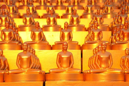 ภาพ No.137408:พิธีจุดวิสาขประทีป พิธีเวียนประทักษิณ ในวันวิสาขบูชา พุธที่ 22 พฤษภาคม พ.ศ. 2567 