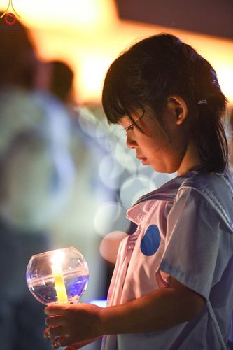 ภาพ No.137539:พิธีจุดวิสาขประทีป พิธีเวียนประทักษิณ ในวันวิสาขบูชา พุธที่ 22 พฤษภาคม พ.ศ. 2567 