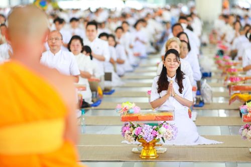 ภาพ No.143341:พิธีถวายภัตตาหารเพื่อเป็นกำลังแห่งการเข้าถึงธรรม ของพระภิกษุสามเณร วัดพระธรรมกาย วันเสาร์ที่ 6 กรกฏาคม พ.ศ. 2567 ณ หอฉันคุณยายอาจารย์ วัดพระธรรมกาย จ.ปทุมธานี