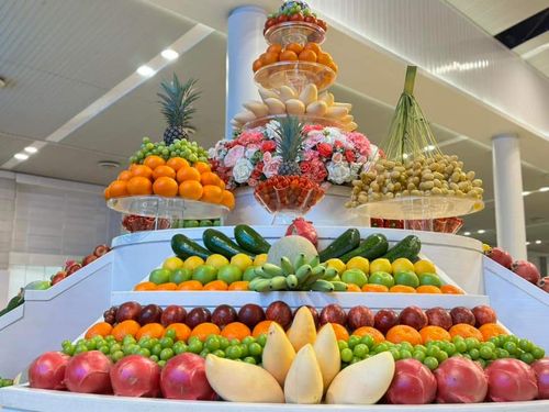 ภาพ No.143547:พิธีตักบาตร ข้าวสารอาหารแห้ง ณ บ้านแก้วเรือนทองคุณยายฯ และ พิธีบูชาข้าวพระ  ณ สภาธรรมกายสากล วัดพระธรรมกาย วันอาทิตย์ที่ 7 กรกฎาคม พ.ศ. 2567