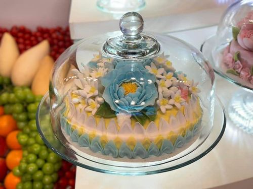 ภาพ No.143568:พิธีตักบาตร ข้าวสารอาหารแห้ง ณ บ้านแก้วเรือนทองคุณยายฯ และ พิธีบูชาข้าวพระ  ณ สภาธรรมกายสากล วัดพระธรรมกาย วันอาทิตย์ที่ 7 กรกฎาคม พ.ศ. 2567