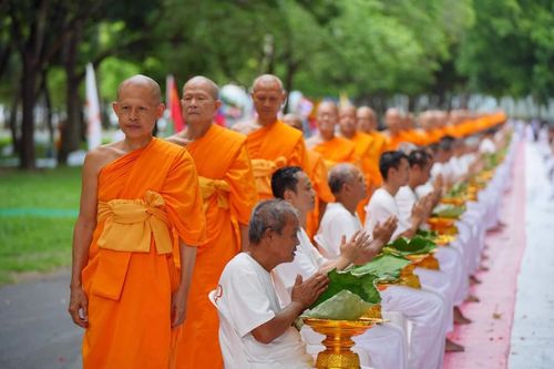 ภาพ No.143605:พิธีตัดปอยผมและปลงผมนาคธรรมทายาท วันอาทิตย์ที่ 7 กรกฎาคม พ.ศ. 2567 โครงการอุปสมบทหมู่พระธรรมทายาท นานาชาติ