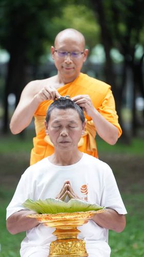 ภาพ No.143614:พิธีตัดปอยผมและปลงผมนาคธรรมทายาท วันอาทิตย์ที่ 7 กรกฎาคม พ.ศ. 2567 โครงการอุปสมบทหมู่พระธรรมทายาท นานาชาติ