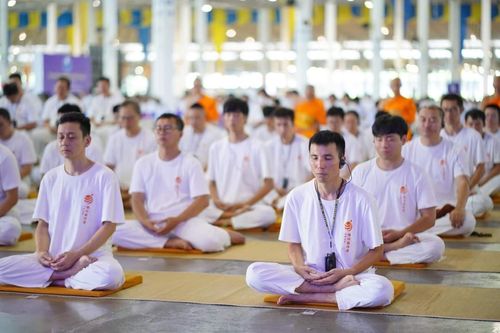 ภาพ No.143623:พิธีตัดปอยผมและปลงผมนาคธรรมทายาท วันอาทิตย์ที่ 7 กรกฎาคม พ.ศ. 2567 โครงการอุปสมบทหมู่พระธรรมทายาท นานาชาติ