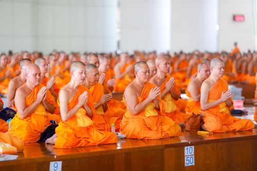 ภาพ No.147661:ภาพบรรยากาศ พิธีถวายภัตตาหารเมนูสวรรค์ ในพรรษาแห่งการเข้าถึงธรรม วันเสาร์ที่ 10 สิงหาคม 2567 ณ หอฉันคุณยายอาจารย์ฯ วัดพระธรรมกาย ถ่ายโดย อาสาสมัคร