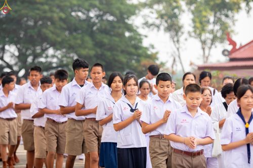 ภาพ No.301195:วันที่ 22 มกราคม พ.ศ. 2569 พิธีทอดผ้าป่าทำนุบำรุงศาสนสถาน ณ วัดใหม่พิบูลย์ผล อ.สองพี่น้อง จ.สุพรรณบุรี ในโครงการธรรมยาตรา กตัญญูบูชา มหาปูชนียาจารย์ พระมงคลเทพมุนี(สด จนฺทสโร) พระผู้ปราบมาร อนุสรณ์สถาน 7 แห่ง ปีที่ 14