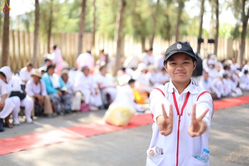 ภาพ No.296201:ภาพเบื้องหลังอาสาสมัครรวมใจ ชุดที่ 2 ในโครงการธรรมยาตรา กตัญญูบูชา มหาปูชนียาจารย์ พระมงคลเทพมุนี(สด จนฺทสโร) พระผู้ปราบมาร อนุสรณ์สถาน 7 แห่ง ปีที่ 14