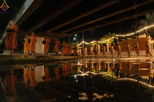 ภาพ No.185697:พิธีตักบาตรพระ 10,000 รูป ครั้งที่ 3 เนื่องในโอกาส 193 ปี จังหวัดกาญจนบุรี อุทิศส่วนกุศลให้แด่บรรพชน และเพื่อช่วยเหลือผู้ประสบภัยพิบัติต่างๆ วันเสาร์ที่ 21 ธันวาคม พ.ศ. 2567