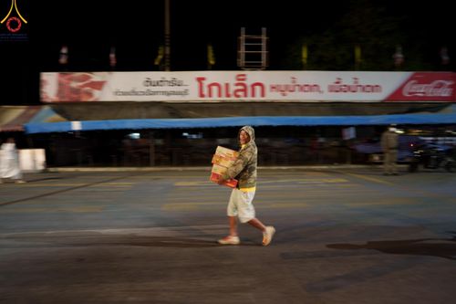 ภาพ No.185707:พิธีตักบาตรพระ 10,000 รูป ครั้งที่ 3 เนื่องในโอกาส 193 ปี จังหวัดกาญจนบุรี อุทิศส่วนกุศลให้แด่บรรพชน และเพื่อช่วยเหลือผู้ประสบภัยพิบัติต่างๆ วันเสาร์ที่ 21 ธันวาคม พ.ศ. 2567