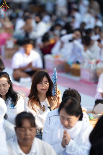 ภาพ No.185770:พิธีตักบาตรพระ 10,000 รูป ครั้งที่ 3 เนื่องในโอกาส 193 ปี จังหวัดกาญจนบุรี อุทิศส่วนกุศลให้แด่บรรพชน และเพื่อช่วยเหลือผู้ประสบภัยพิบัติต่างๆ วันเสาร์ที่ 21 ธันวาคม พ.ศ. 2567