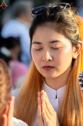 ภาพ No.185772:พิธีตักบาตรพระ 10,000 รูป ครั้งที่ 3 เนื่องในโอกาส 193 ปี จังหวัดกาญจนบุรี อุทิศส่วนกุศลให้แด่บรรพชน และเพื่อช่วยเหลือผู้ประสบภัยพิบัติต่างๆ วันเสาร์ที่ 21 ธันวาคม พ.ศ. 2567