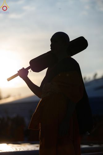 ภาพ No.187069:พระธรรมยาตราปฏิบัติธรรม และถ่ายภาพหมู่ประวัติศาสตร์ ปีที่ 13 ณ ลานทิศตะวันออก มหาวิหารพระมงคลเทพมุนี วัดพระธรรมกาย จ.ปทุมธานี วันเสาร์ที่ 28 ธันวาคม พ.ศ. 2567