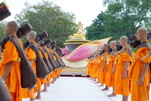 ภาพ No.187079:พระธรรมยาตราปฏิบัติธรรม และถ่ายภาพหมู่ประวัติศาสตร์ ปีที่ 13 ณ ลานทิศตะวันออก มหาวิหารพระมงคลเทพมุนี วัดพระธรรมกาย จ.ปทุมธานี วันเสาร์ที่ 28 ธันวาคม พ.ศ. 2567