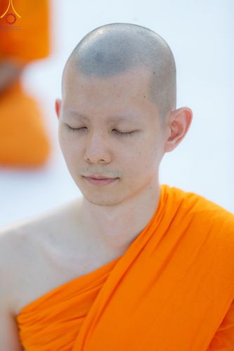 ภาพ No.187088:พระธรรมยาตราปฏิบัติธรรม และถ่ายภาพหมู่ประวัติศาสตร์ ปีที่ 13 ณ ลานทิศตะวันออก มหาวิหารพระมงคลเทพมุนี วัดพระธรรมกาย จ.ปทุมธานี วันเสาร์ที่ 28 ธันวาคม พ.ศ. 2567