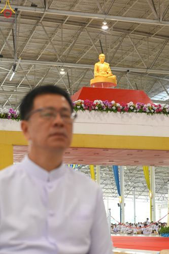 ภาพ No.188076:พิธีบูชาข้าวพระ วันขึ้นปีใหม่ 2568 ณ วัดพระธรรมกาย จ.ปทุมธานี วันที่ 1 มกราคม พ.ศ. 2568