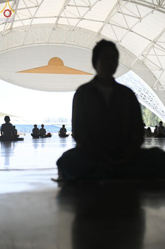 ภาพ No.188085:พิธีบูชาข้าวพระ วันขึ้นปีใหม่ 2568 ณ วัดพระธรรมกาย จ.ปทุมธานี วันที่ 1 มกราคม พ.ศ. 2568