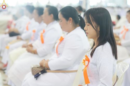 ภาพ No.188092:พิธีบูชาข้าวพระ วันขึ้นปีใหม่ 2568 ณ วัดพระธรรมกาย จ.ปทุมธานี วันที่ 1 มกราคม พ.ศ. 2568