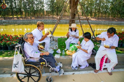 ภาพ No.188590:พิธีต้อนรับพระธรรมยาตรา ในโครงการธรรมยาตรา กตัญญูบูชา มหาปูชนียาจารย์ พระมงคลเทพมุนี(สด จนฺทสโร) พระผู้ปราบมาร อนุสรณ์สถาน 7 แห่ง ปีที่ 13 วันที่ 2 มกราคม พ.ศ. 2568 ณ วัดพระธรรมกาย จ.ปทุมธานี