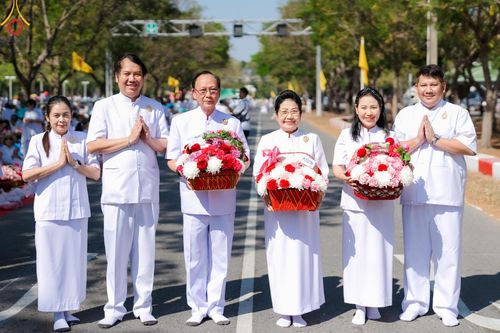 ภาพ No.188589:พิธีต้อนรับพระธรรมยาตรา ในโครงการธรรมยาตรา กตัญญูบูชา มหาปูชนียาจารย์ พระมงคลเทพมุนี(สด จนฺทสโร) พระผู้ปราบมาร อนุสรณ์สถาน 7 แห่ง ปีที่ 13 วันที่ 2 มกราคม พ.ศ. 2568 ณ วัดพระธรรมกาย จ.ปทุมธานี