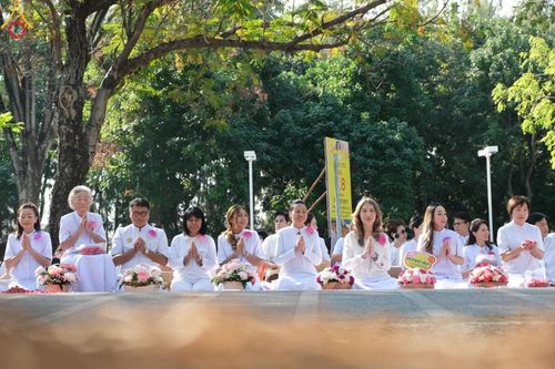 ภาพ No.188606:พิธีต้อนรับพระธรรมยาตรา ในโครงการธรรมยาตรา กตัญญูบูชา มหาปูชนียาจารย์ พระมงคลเทพมุนี(สด จนฺทสโร) พระผู้ปราบมาร อนุสรณ์สถาน 7 แห่ง ปีที่ 13 วันที่ 2 มกราคม พ.ศ. 2568 ณ วัดพระธรรมกาย จ.ปทุมธานี