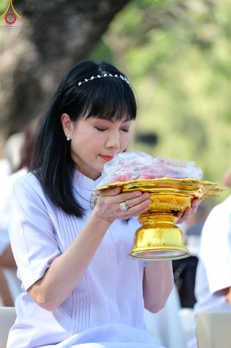 ภาพ No.188633:พิธีต้อนรับพระธรรมยาตรา ในโครงการธรรมยาตรา กตัญญูบูชา มหาปูชนียาจารย์ พระมงคลเทพมุนี(สด จนฺทสโร) พระผู้ปราบมาร อนุสรณ์สถาน 7 แห่ง ปีที่ 13 วันที่ 2 มกราคม พ.ศ. 2568 ณ วัดพระธรรมกาย จ.ปทุมธานี