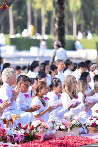ภาพ No.188638:พิธีต้อนรับพระธรรมยาตรา ในโครงการธรรมยาตรา กตัญญูบูชา มหาปูชนียาจารย์ พระมงคลเทพมุนี(สด จนฺทสโร) พระผู้ปราบมาร อนุสรณ์สถาน 7 แห่ง ปีที่ 13 วันที่ 2 มกราคม พ.ศ. 2568 ณ วัดพระธรรมกาย จ.ปทุมธานี