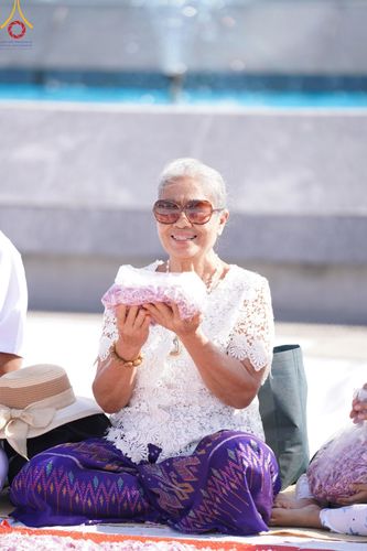 ภาพ No.188644:พิธีต้อนรับพระธรรมยาตรา ในโครงการธรรมยาตรา กตัญญูบูชา มหาปูชนียาจารย์ พระมงคลเทพมุนี(สด จนฺทสโร) พระผู้ปราบมาร อนุสรณ์สถาน 7 แห่ง ปีที่ 13 วันที่ 2 มกราคม พ.ศ. 2568 ณ วัดพระธรรมกาย จ.ปทุมธานี