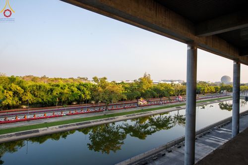 ภาพ No.188703:พิธีต้อนรับพระธรรมยาตรา ในโครงการธรรมยาตรา กตัญญูบูชา มหาปูชนียาจารย์ พระมงคลเทพมุนี(สด จนฺทสโร) พระผู้ปราบมาร อนุสรณ์สถาน 7 แห่ง ปีที่ 13 วันที่ 2 มกราคม พ.ศ. 2568 ณ วัดพระธรรมกาย จ.ปทุมธานี