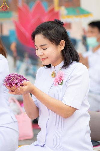 ภาพ No.188984:พิธีต้อนรับพระธรรมยาตรา ในโครงการธรรมยาตรา กตัญญูบูชา มหาปูชนียาจารย์ พระมงคลเทพมุนี(สด จนฺทสโร) พระผู้ปราบมาร อนุสรณ์สถาน 7 แห่ง ปีที่ 13 วันที่ 3 มกราคม พ.ศ. 2568 ณ อนุสรณ์สถานมหาวิหารพระมงคลเทพมุนี (โลตัสแลนด์) อ.สองพี่น้อง จ.สุพรรณบุรี