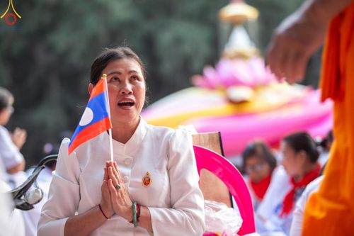 ภาพ No.189116:พิธีต้อนรับพระธรรมยาตรา ในโครงการธรรมยาตรา กตัญญูบูชา มหาปูชนียาจารย์ พระมงคลเทพมุนี(สด จนฺทสโร) พระผู้ปราบมาร อนุสรณ์สถาน 7 แห่ง ปีที่ 13 วันที่ 3 มกราคม พ.ศ. 2568 ณ อนุสรณ์สถานมหาวิหารพระมงคลเทพมุนี (โลตัสแลนด์) อ.สองพี่น้อง จ.สุพรรณบุรี