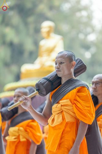 ภาพ No.189241:พระธรรมยาตราปฏิบัติธรรม และถ่ายภาพหมู่ประวัติศาสตร์ ในโครงการธรรมยาตรา กตัญญูบูชา มหาปูชนียาจารย์ พระมงคลเทพมุนี(สด จนฺทสโร) พระผู้ปราบมาร อนุสรณ์สถาน 7 แห่ง ปีที่ 13 วันที่ 4 มกราคม พ.ศ. 2568 ณ อนุสรณ์สถานมหาวิหารพระมงคลเทพมุนี (โลตัสแลนด์) อ.สองพี่น้อง