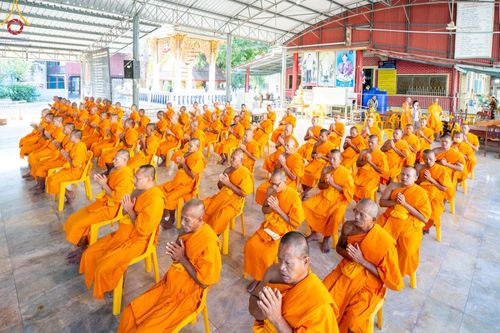 ภาพ No.189349:พิธีทอดผ้าป่าทำนุบำรุงศาสนสถาน ในโครงการธรรมยาตรา กตัญญูบูชา มหาปูชนียาจารย์ พระมงคลเทพมุนี(สด จนฺทสโร) พระผู้ปราบมาร อนุสรณ์สถาน 7 แห่ง ปีที่ 13 ณ วัดใหม่นพรัตน์  ต.เนินพระปรางค์ อ.สองพี่น้อง จ.สุพรรณบุรี วันที่ 5 มกราคม พ.ศ. 2568