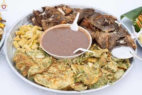 ภาพ No.189483:พิธีถวายภัตตาหารเป็นสังฆทาน แด่พระธรรมยาตรา ในโครงการธรรมยาตรา กตัญญูบูชา มหาปูชนียาจารย์ พระมงคลเทพมุนี(สด จนฺทสโร) พระผู้ปราบมาร อนุสรณ์สถาน 7 แห่ง ปีที่ 13 ณ อนุสรณ์สถานมหาวิหารพระมงคลเทพมุนี (โลตัสแลนด์) อ.สองพี่น้อง จ.สุพรรณบุรี วันที่ 5 มกราคม 2568